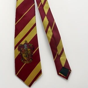 Harry Potter Universal Studios Wizarding World Of Harry Potter Gryffindor Tie
